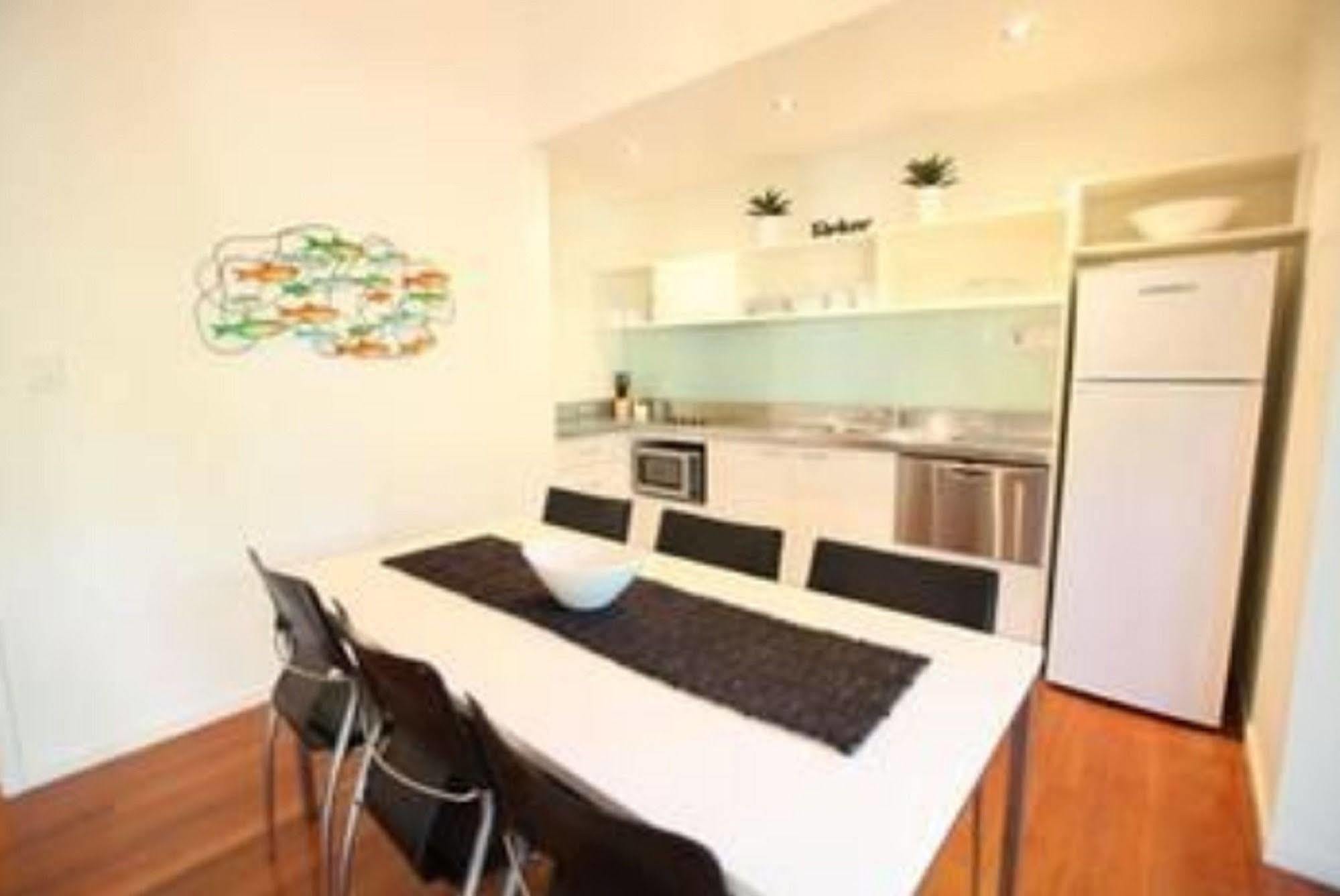 בלויס ביץ' Mobys Beachside Retreat מראה חיצוני תמונה